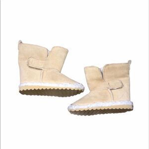 Little girls leather sheepskin style winter boots